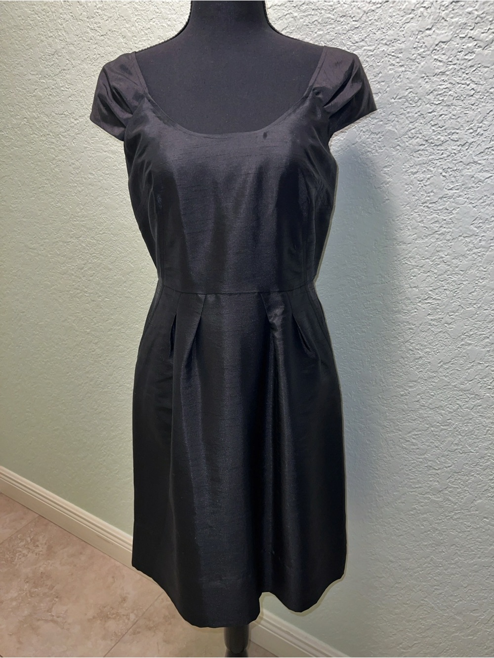 Banana Republic Black Scoop-Neck Midi Dress